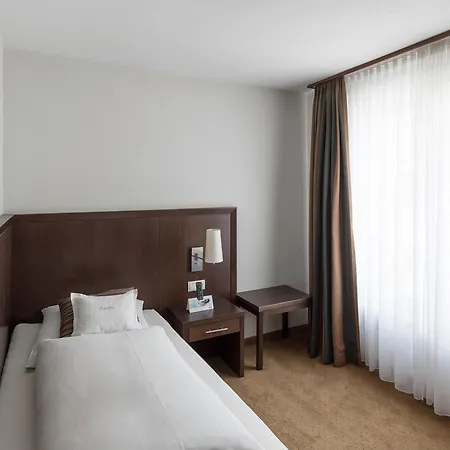 Restaurant & Engelkeller 4*