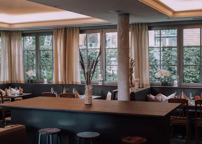 Hotel Restaurant & Engelkeller 4*